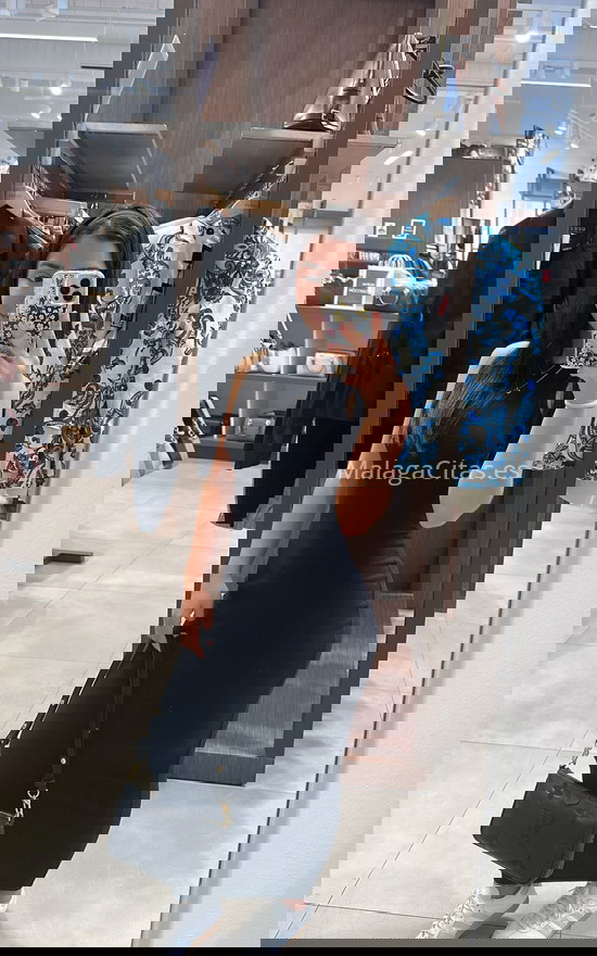 Sara, joven colombiana encantadora. 603176401. Citas en MÁLAGA, MÁLAGA. www.malagacitas.es.