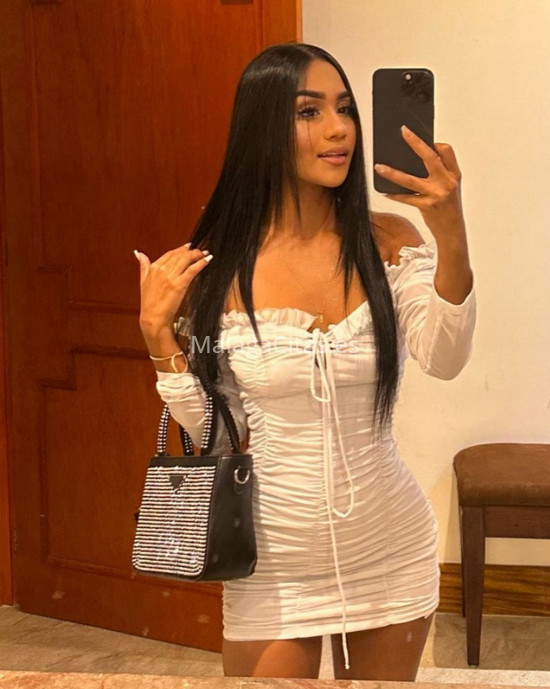 Andrea, cariñosa colombiana. 672841789. Citas en MÁLAGA, MÁLAGA. www.malagacitas.es.