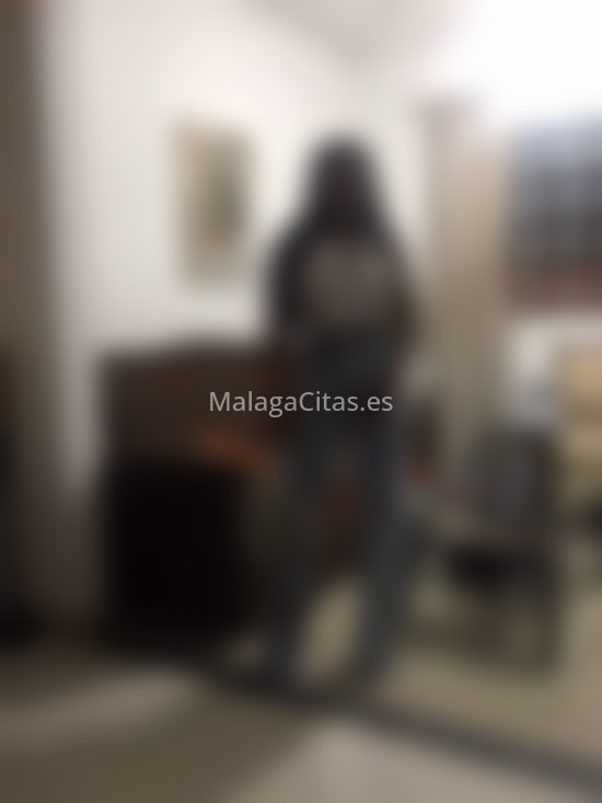 Esperanza, colombiana, morena y bella. 673887547. Citas en MÁLAGA, MÁLAGA. www.malagacitas.es.