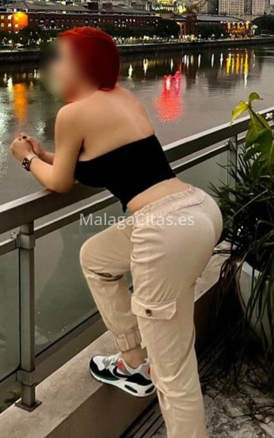 Victoria, sociable brasileña. 600488548. Citas en MÁLAGA, MÁLAGA. www.malagacitas.es.