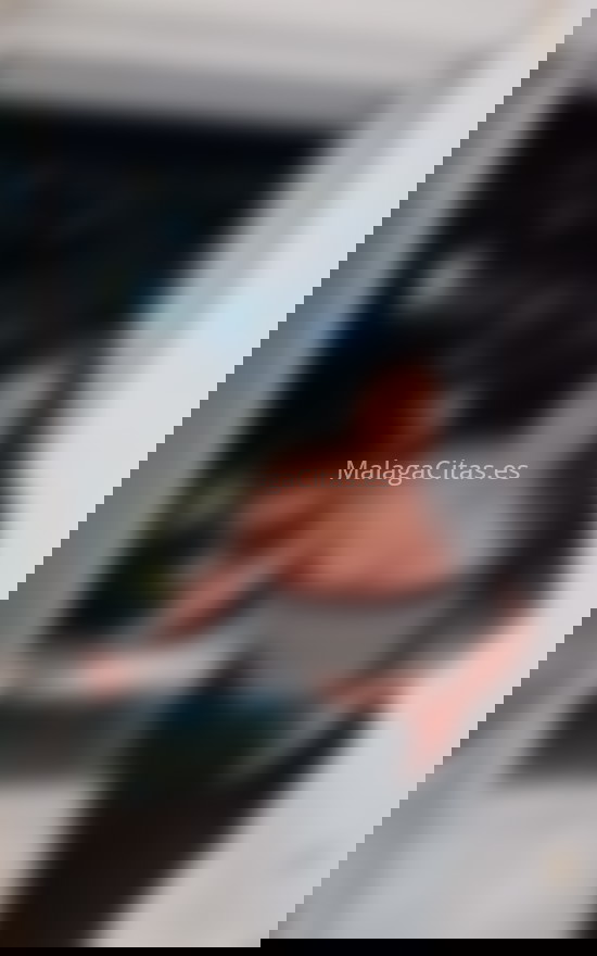 Mariana, dulce colombiana de 24 años. 624788532. Citas en MÁLAGA, MÁLAGA. www.malagacitas.es.