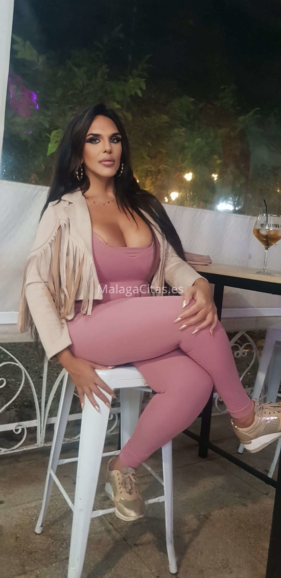 Paloma, brindo una compañía maravillosa. 670964068. Citas en MÁLAGA, MÁLAGA. www.malagacitas.es.