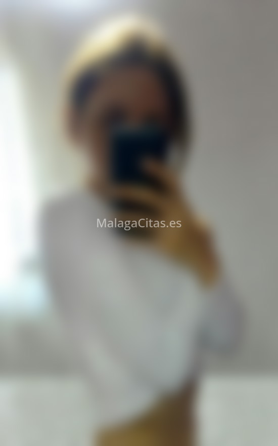 Lara, trans española. 687784615. Citas en MÁLAGA, MÁLAGA. www.malagacitas.es.