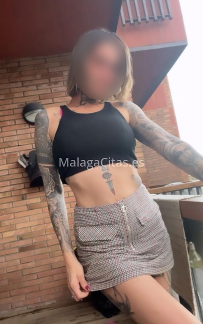 Zoe, brasileña amante de los piercing. 603993704. Citas en MÁLAGA, MÁLAGA. www.malagacitas.es.