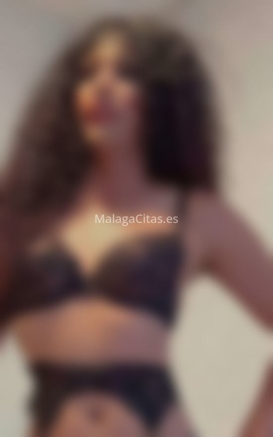 Chica latina experta en masajes. 643338430. Citas en MÁLAGA, MÁLAGA. www.malagacitas.es.