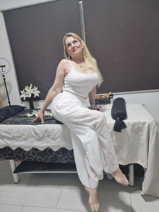 Olga, quiromasajista titulada. 665156402. Citas en MÁLAGA, MÁLAGA. www.malagacitas.es.