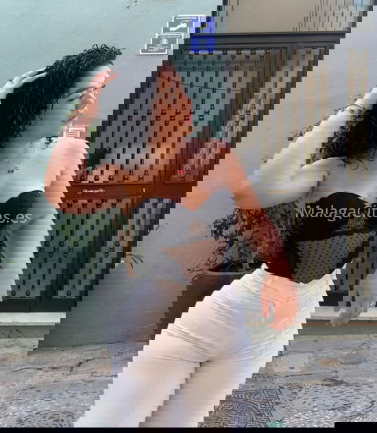Abi, exótica venezolana. 722564152. Citas en MÁLAGA, MÁLAGA. www.malagacitas.es.