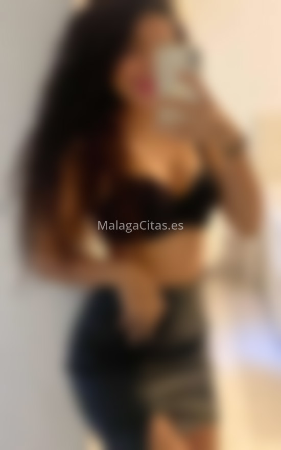 Bárbara, joven latina . 611282352. Citas en MÁLAGA, MÁLAGA. www.malagacitas.es.