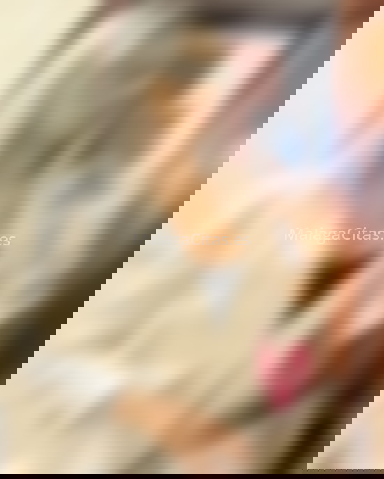 Karolina, trans brasileña de 27 años . 632190896. Citas en MÁLAGA, MÁLAGA. www.malagacitas.es.