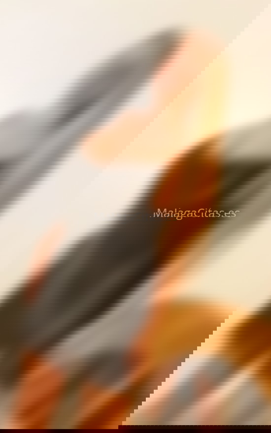 Sonya, mujer rusa divertida. 641546606. Citas en MÁLAGA, MÁLAGA. www.malagacitas.es.