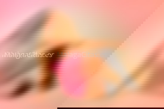 Sonya, mujer rusa divertida. 641546606. Citas en MÁLAGA, MÁLAGA. www.malagacitas.es.