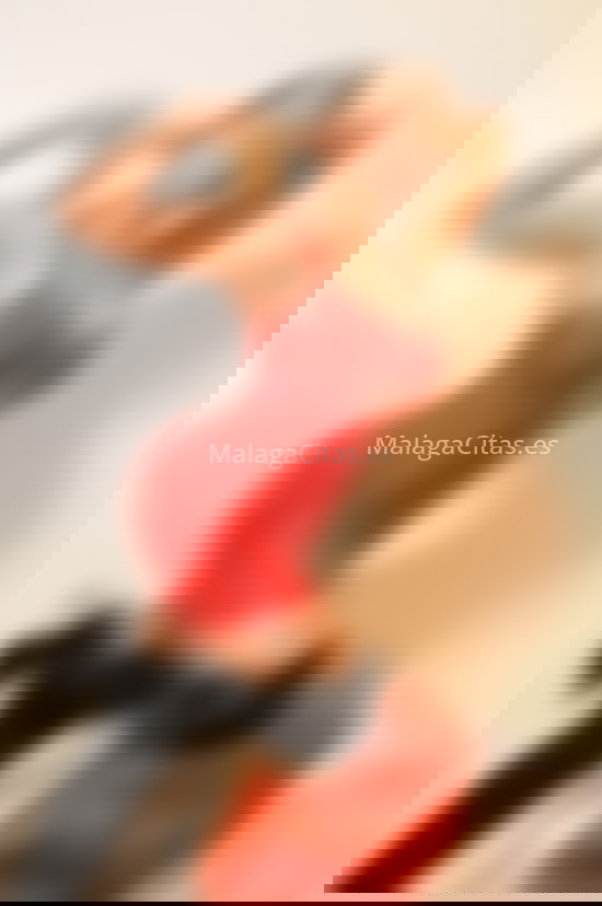 Sonya, mujer rusa divertida. 641546606. Citas en MÁLAGA, MÁLAGA. www.malagacitas.es.