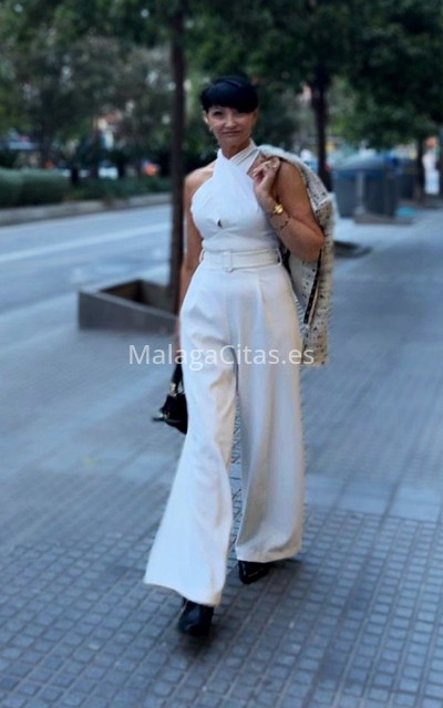 Karina, rusa educada y glamurosa. 631925010. Citas en MÁLAGA, MÁLAGA. www.malagacitas.es.