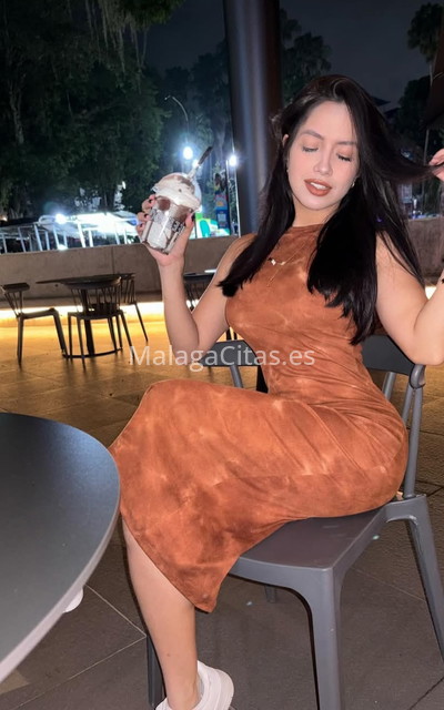 Andrea, jovencita colombiana. 611314007. Citas en MÁLAGA, MÁLAGA. www.malagacitas.es.