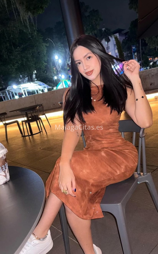 Andrea, jovencita colombiana. 611314007. Citas en MÁLAGA, MÁLAGA. www.malagacitas.es.
