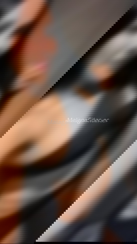 Angélica, joven colombiana muy cercana . 663885320. Citas en MÁLAGA, MÁLAGA. www.malagacitas.es.
