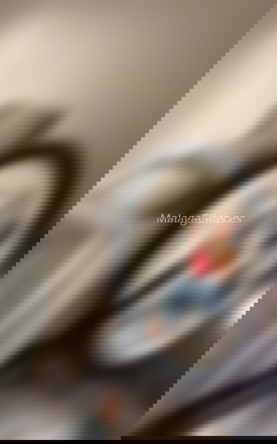 Angélica, joven colombiana muy cercana . 663885320. Citas en MÁLAGA, MÁLAGA. www.malagacitas.es.