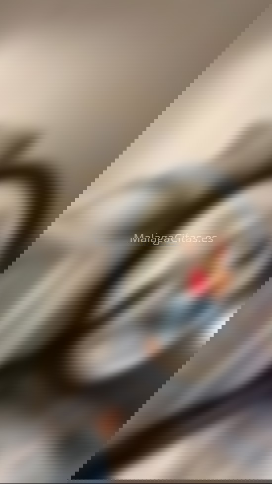 Angélica, joven colombiana muy cercana . 663885320. Citas en MÁLAGA, MÁLAGA. www.malagacitas.es.