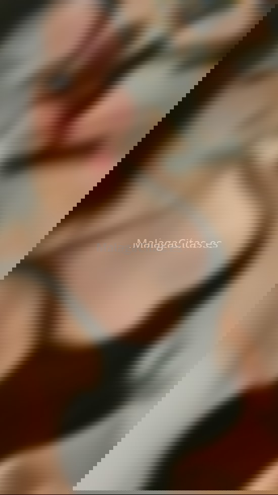 Angélica, joven colombiana muy cercana . 663885320. Citas en MÁLAGA, MÁLAGA. www.malagacitas.es.