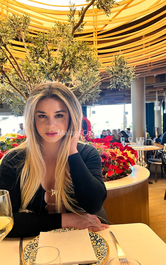 Lulú Angelie, joven trans brasileña . 656385719. Citas en MÁLAGA, MÁLAGA. www.malagacitas.es.