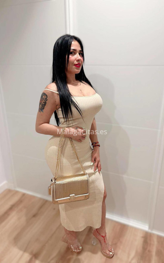 Mónica, bella colombiana. 664313875. Citas en MÁLAGA, MÁLAGA. www.malagacitas.es.