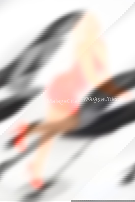 Cloe, latina recién llegada a la ciudad. 670498694. Citas en MÁLAGA, MÁLAGA. www.malagacitas.es.