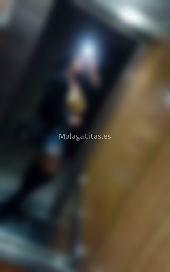 Valeria, masajista profesional . 697710867. Citas en MÁLAGA, MÁLAGA. www.malagacitas.es.