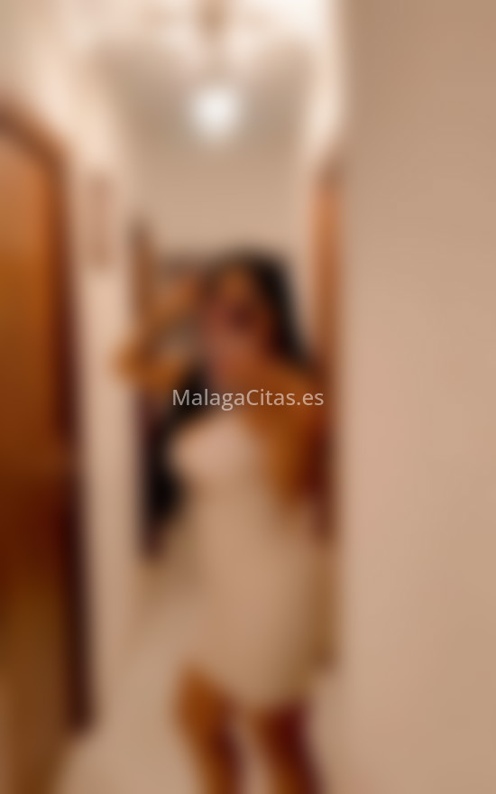 Triana, morena estoy en Torremolinos. 631743611. Citas en MÁLAGA, MÁLAGA. www.malagacitas.es.