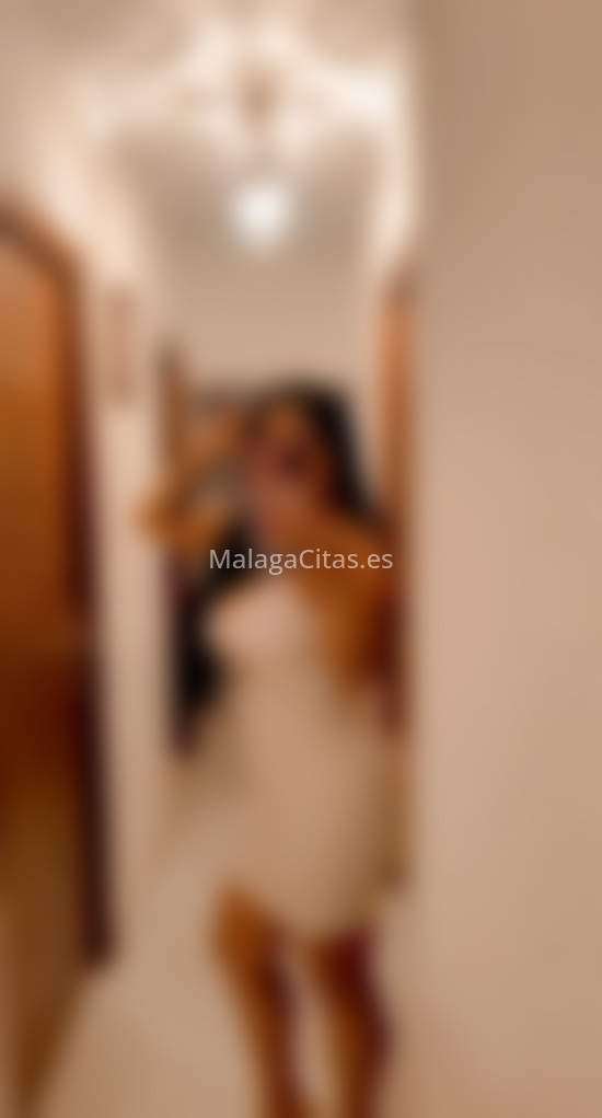 Triana, morena estoy en Torremolinos. 631743611. Citas en MÁLAGA, MÁLAGA. www.malagacitas.es.