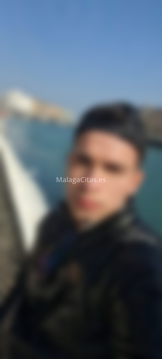 Chico colombiano. 663572995. Citas en MÁLAGA, MÁLAGA. www.malagacitas.es.