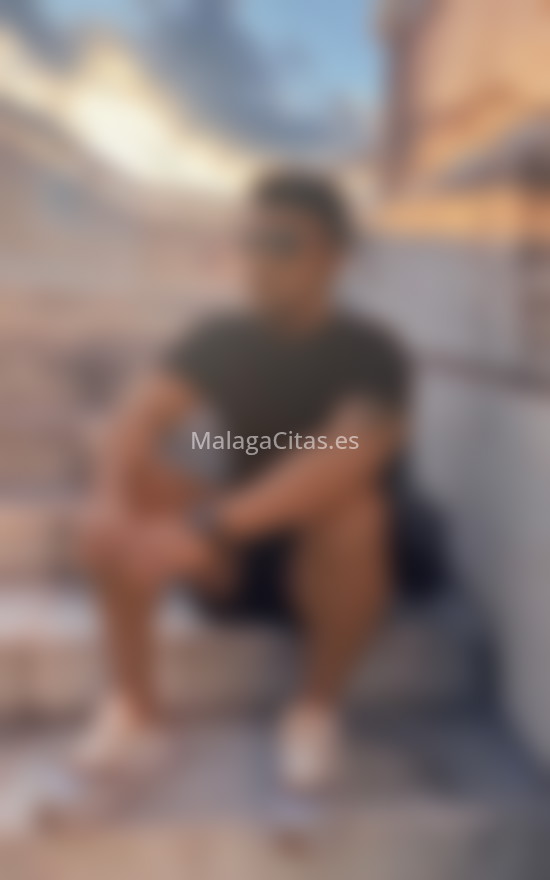 Edwuar, recién llegado a la ciudad. 634398294. Citas en MÁLAGA, MÁLAGA. www.malagacitas.es.