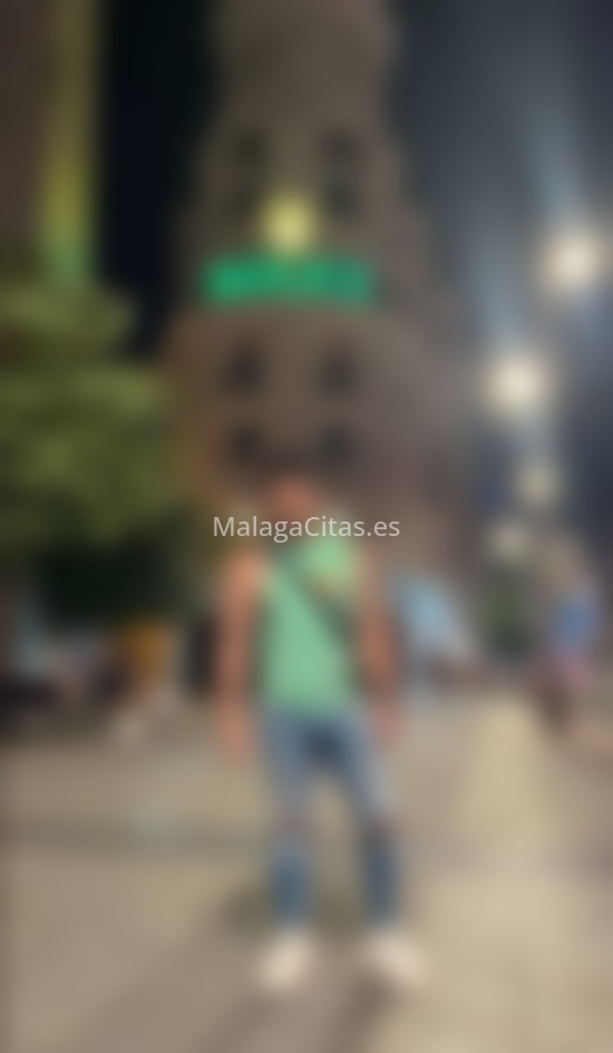 Edwuar, recién llegado a la ciudad. 634398294. Citas en MÁLAGA, MÁLAGA. www.malagacitas.es.
