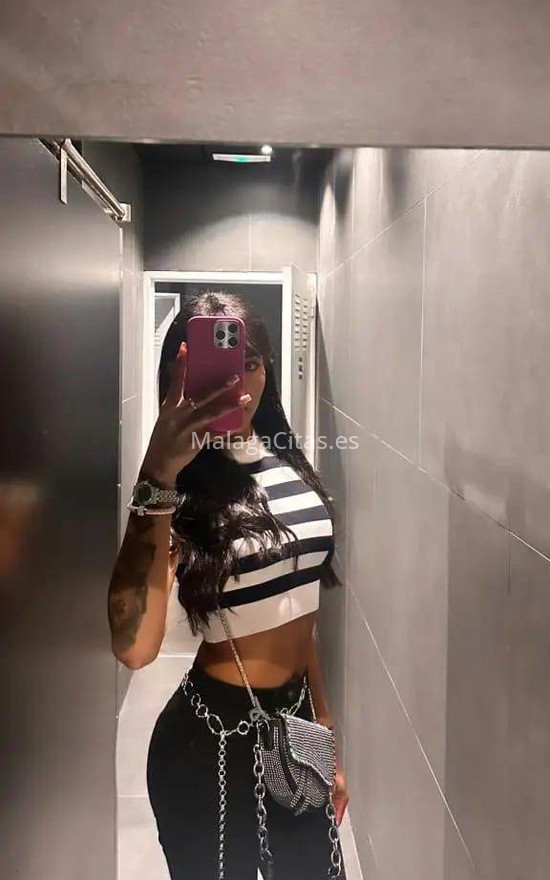 Sara, trans latina recién llegada . 642689061. Citas en MÁLAGA, MÁLAGA. www.malagacitas.es.