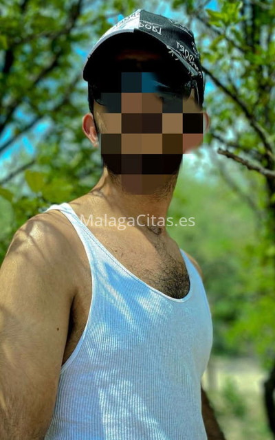 Chico, Benalmádena. 642003499. Citas en MÁLAGA, MÁLAGA. www.malagacitas.es.