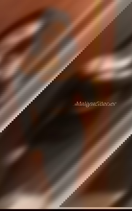Antonella, quiero conocer chicos. 624828134. Citas en MÁLAGA, MÁLAGA. www.malagacitas.es.