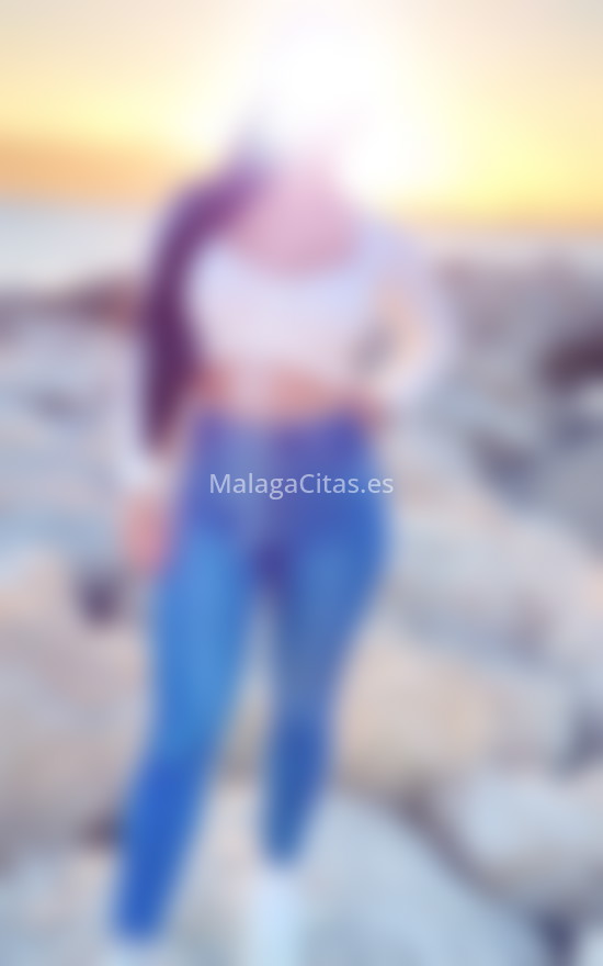 Colombiana muy elegante. 641756975. Citas en MÁLAGA, MÁLAGA. www.malagacitas.es.