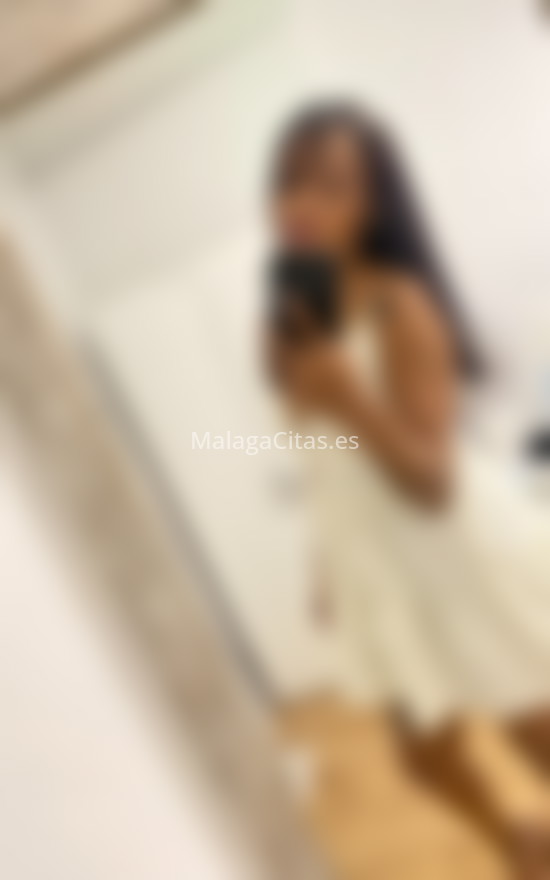 Karoll, joven brasileña . 604171501. Citas en MÁLAGA, MÁLAGA. www.malagacitas.es.