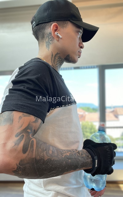 Maykol, recién llegado. 634968394. Citas en MÁLAGA, MÁLAGA. www.malagacitas.es.