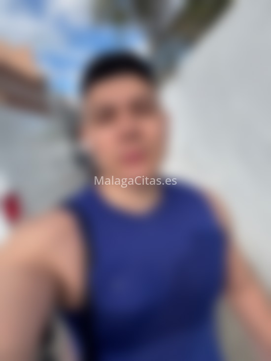 Daniel, colombiano  de 23 años. 688753947. Citas en MÁLAGA, MÁLAGA. www.malagacitas.es.