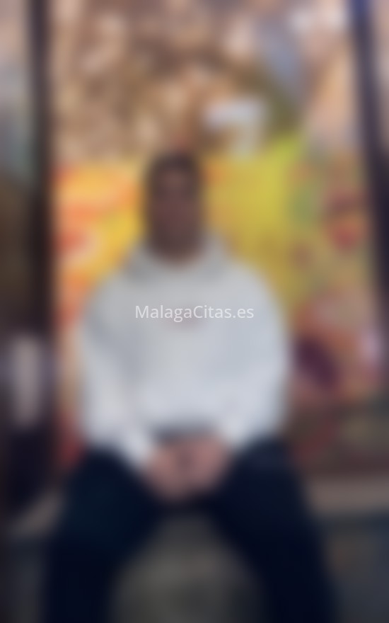 Maximiliano, latino. 672488234. Citas en MÁLAGA, MÁLAGA. www.malagacitas.es.
