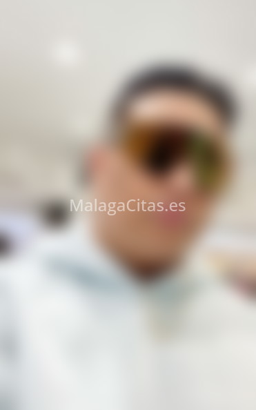Maximiliano, latino. 672488234. Citas en MÁLAGA, MÁLAGA. www.malagacitas.es.