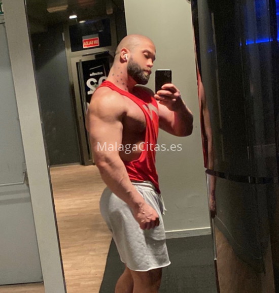 Miguel. 722586217. Citas en MÁLAGA, MÁLAGA. www.malagacitas.es.