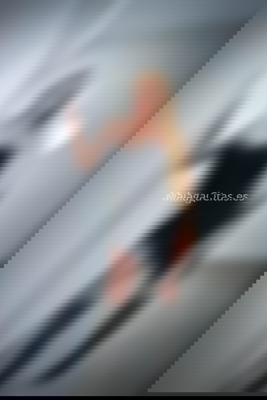 Verónica, chica trans muy alegre . 613417790. Citas en MÁLAGA, MÁLAGA. www.malagacitas.es.