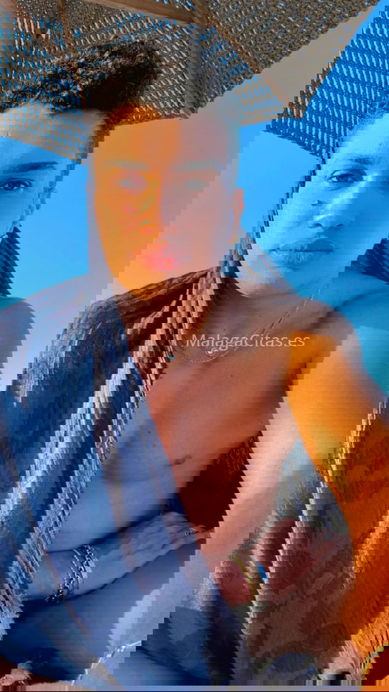 Dani, latino. 641802735. Citas en MÁLAGA, MÁLAGA. www.malagacitas.es.