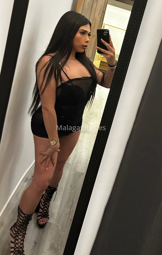 Valentina Ballesteros, trans latina. 663101811. Citas en MÁLAGA, MÁLAGA. www.malagacitas.es.