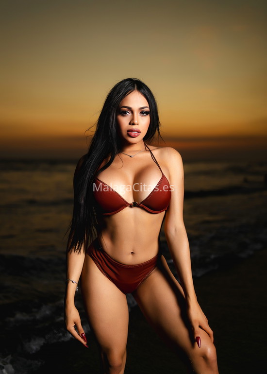 Paula, chica trans extrovertida . 641268998. Citas en MÁLAGA, MÁLAGA. www.malagacitas.es.