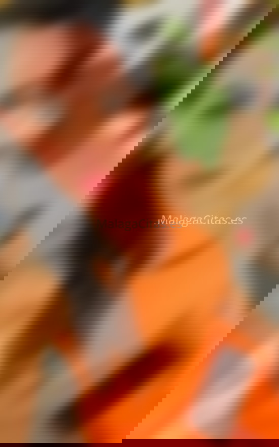 Daniela, elegante y simpatica trans. 603145214. Citas en MÁLAGA, MÁLAGA. www.malagacitas.es.