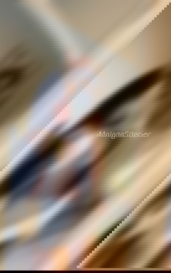 Dulce, colombiana cercana. 613226440. Citas en MÁLAGA, MÁLAGA. www.malagacitas.es.