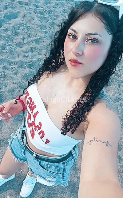 Isabela, joven colombiana. 614447109. Citas en MÁLAGA, MÁLAGA. www.malagacitas.es.