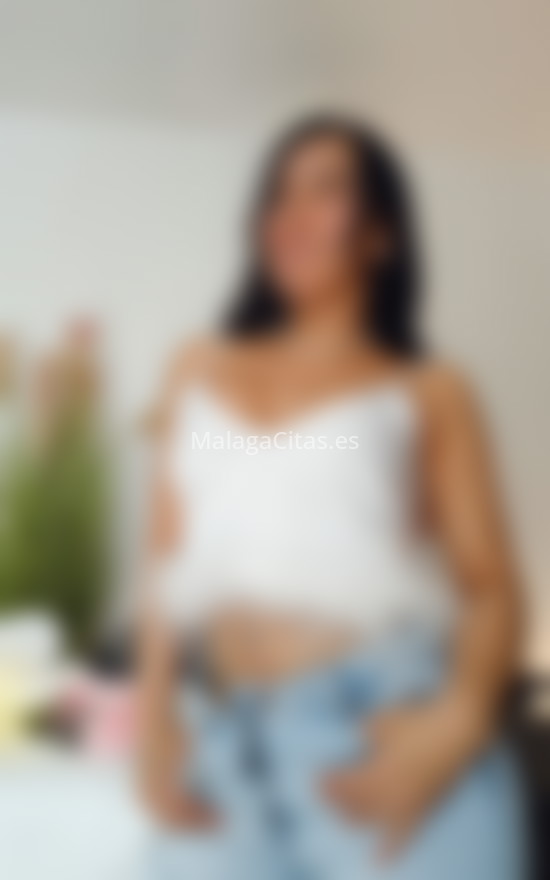 Sophie, masajista colombiana . 614577680. Citas en MÁLAGA, MÁLAGA. www.malagacitas.es.